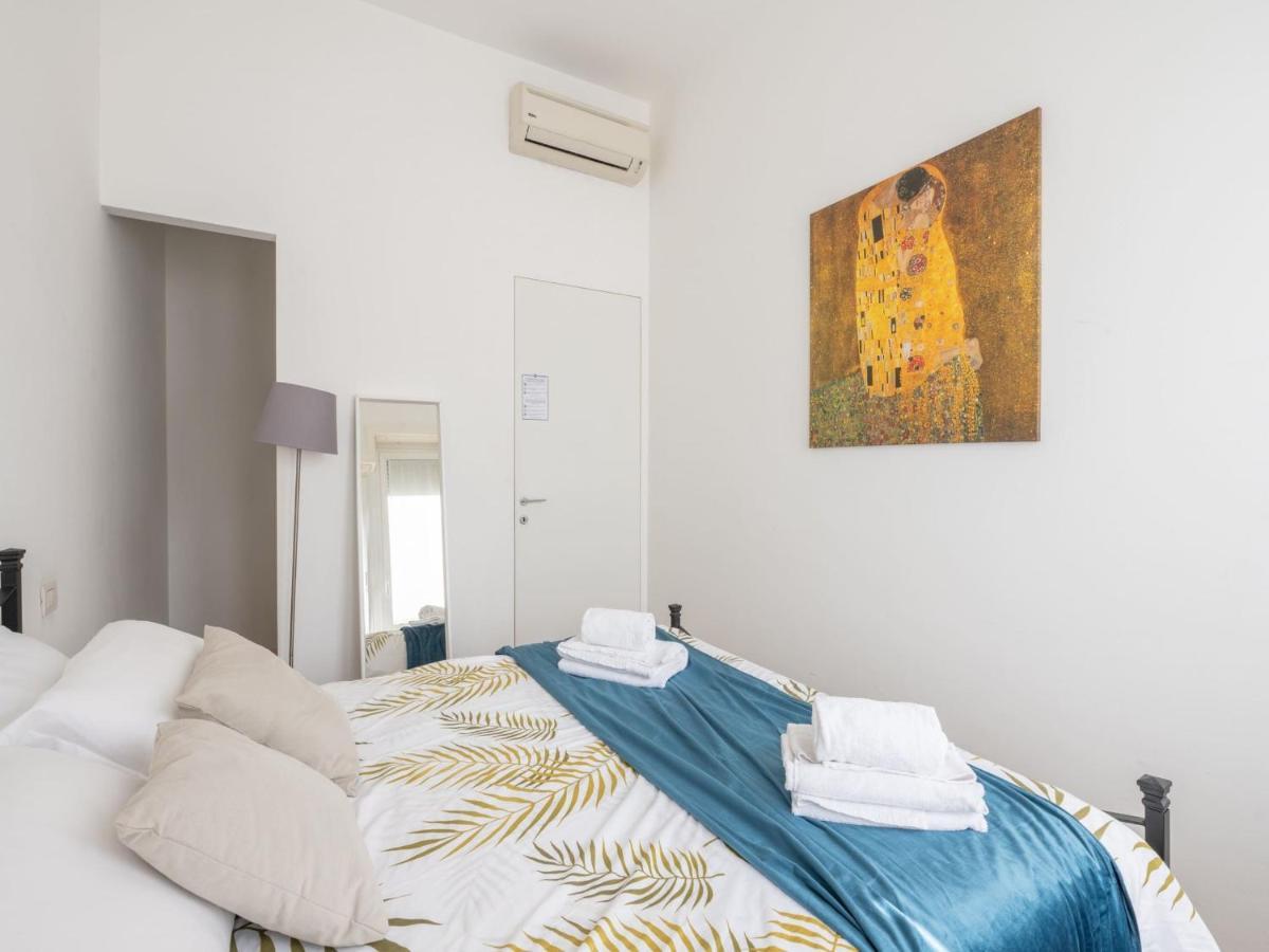 The Best Rent - Comfortable One Bedroom Apartment In Milan Downtown Exteriör bild